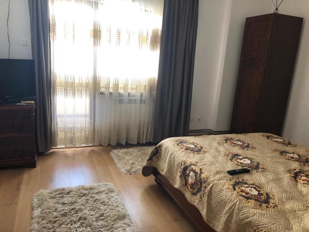 Peninsula Apartment, Constanţa Eksteriør bilde